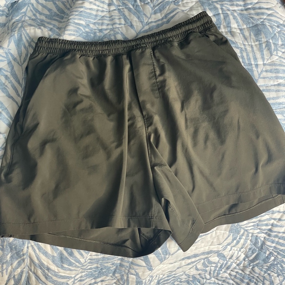 Lululemon Pacebreaker Shorts 5” linerless